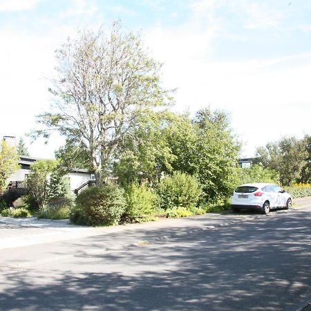 Garthabaer Spacious & Refurbished 1 Bedroom Apartment In Suburban Reykjavik מראה חיצוני תמונה
