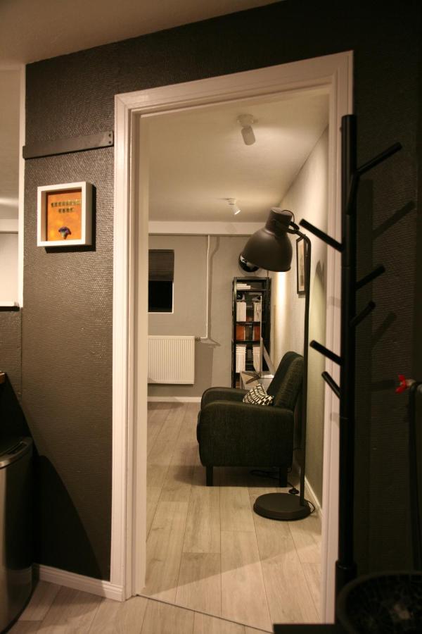 Garthabaer Spacious & Refurbished 1 Bedroom Apartment In Suburban Reykjavik מראה חיצוני תמונה