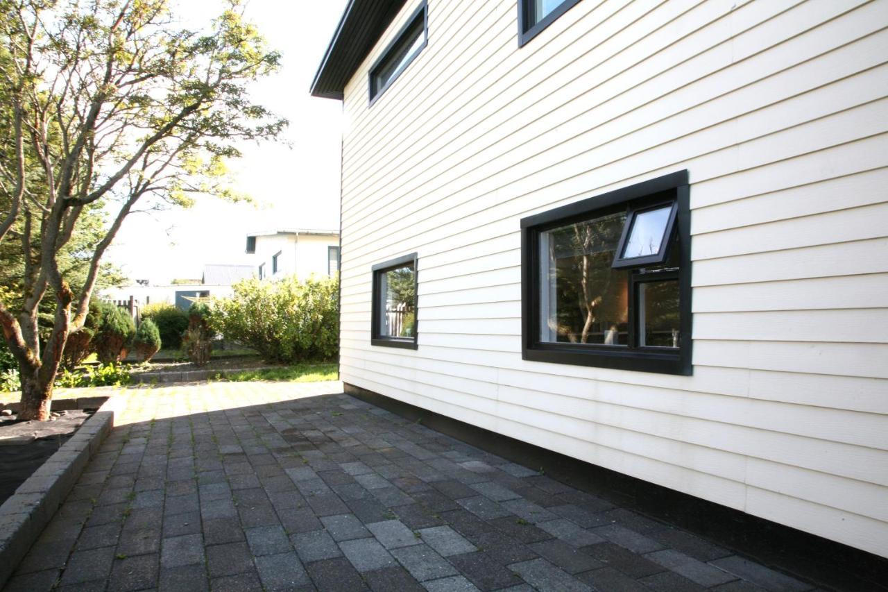 Garthabaer Spacious & Refurbished 1 Bedroom Apartment In Suburban Reykjavik מראה חיצוני תמונה