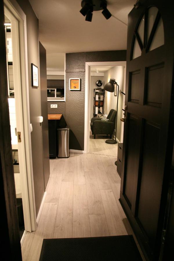 Garthabaer Spacious & Refurbished 1 Bedroom Apartment In Suburban Reykjavik מראה חיצוני תמונה